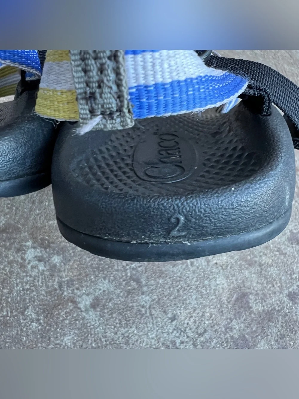 Chaco Kids Sandals in Black with Blue & Yellow Straps Sz 2